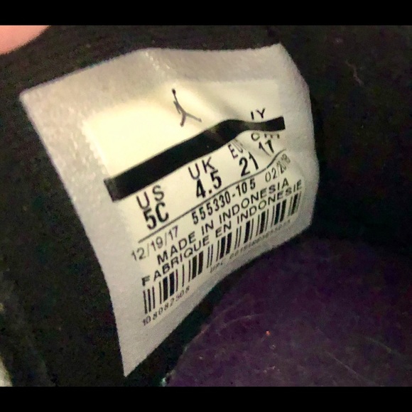 Jordan Sneakers Sz 5C White-Purple Blue Trim - Picture 5 of 5